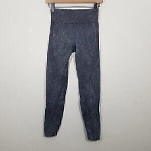 PINK Victoria's Secret Seamless Acid Wash Leggings Size S